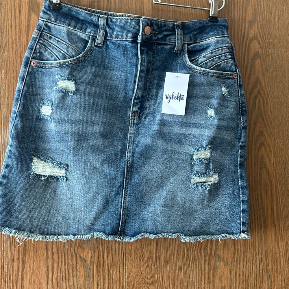 NwT Vyleette denim  skirt Size (9)